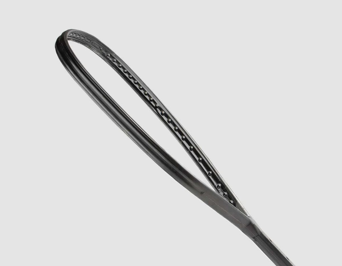 Khung vợt racquetball của Gearbox, môn thể thao hãng làm trước khi sang pickleball